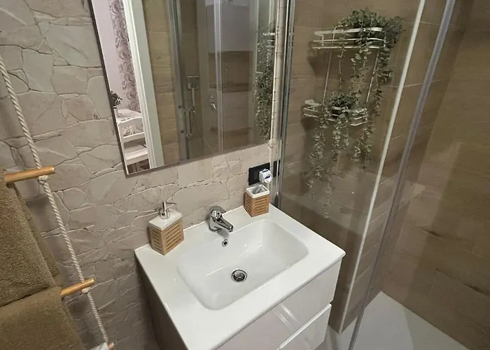 度假居 The White Stone